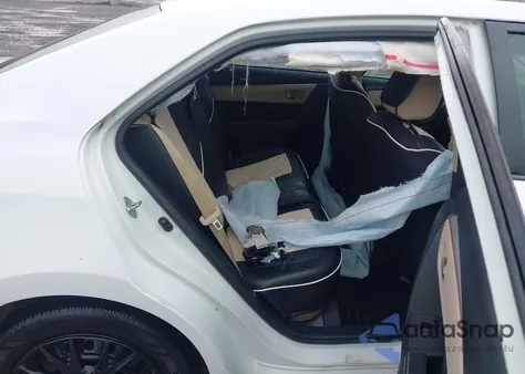 2015 Toyota Corolla Le z USA, uszkodzony, nr VIN 5YFBURHEXFP193130